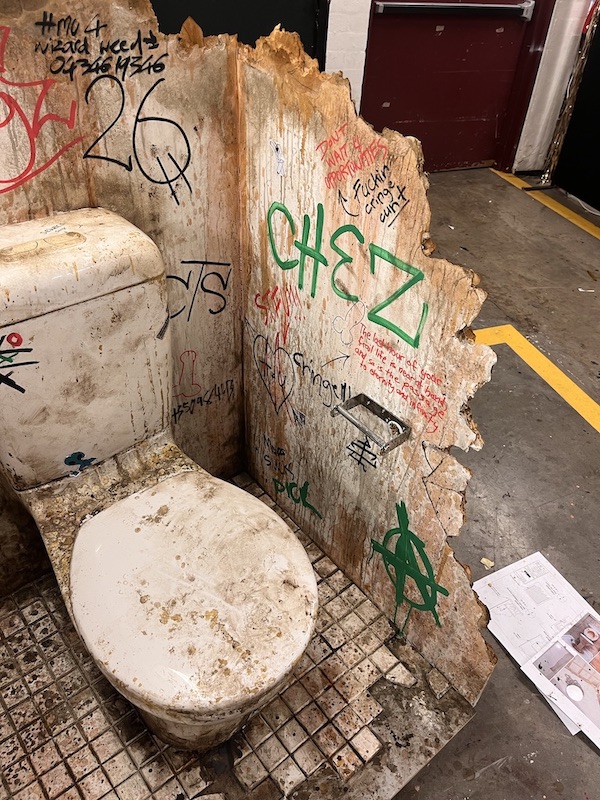 Adding graffiti - side view